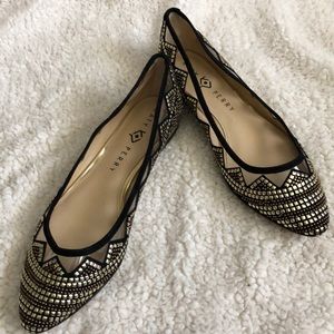 Size 8 flats